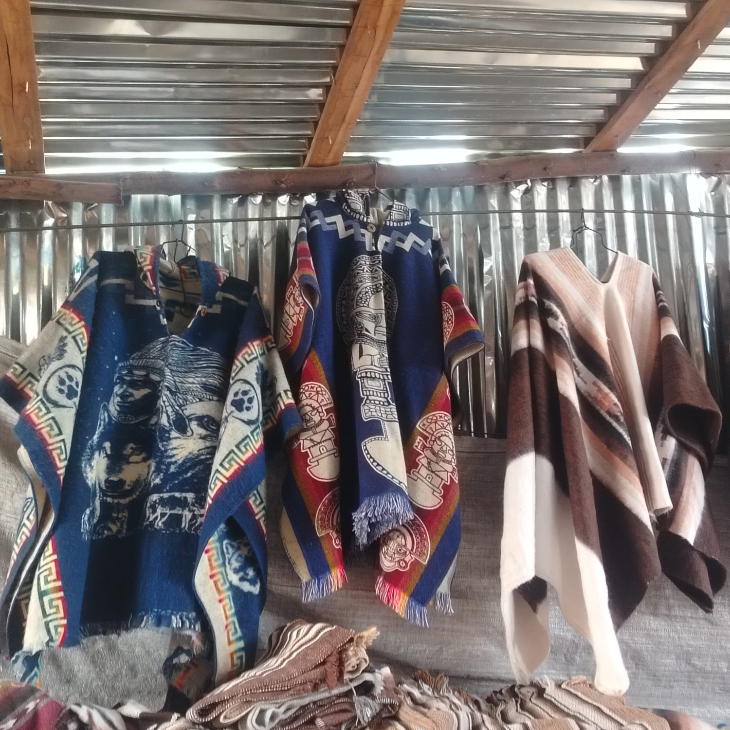Ponchos hualhuinos